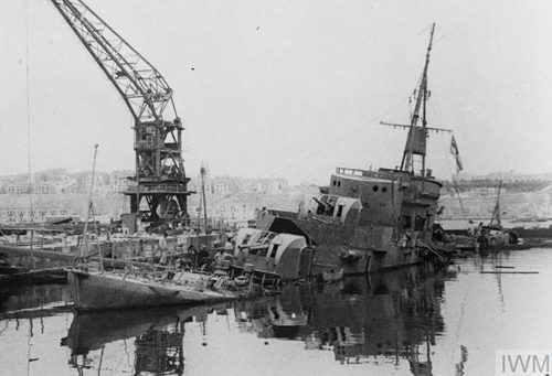 hms lance dive bomb attack malta harbour april 1942 iwm a 9516