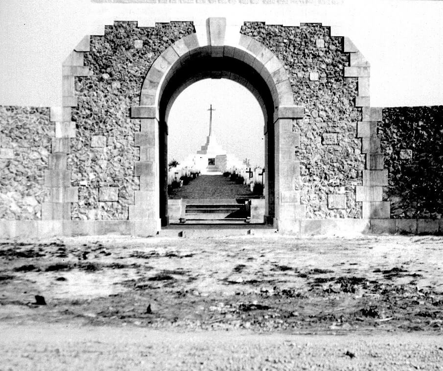 Archive image of Tyne Cot front entrance