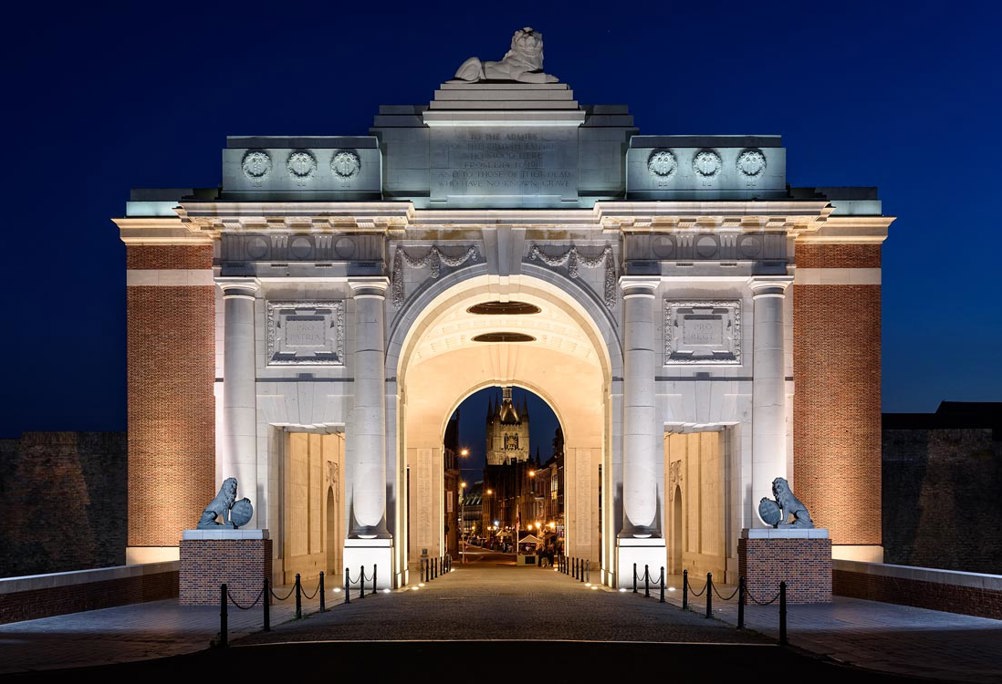 menin gate at night
