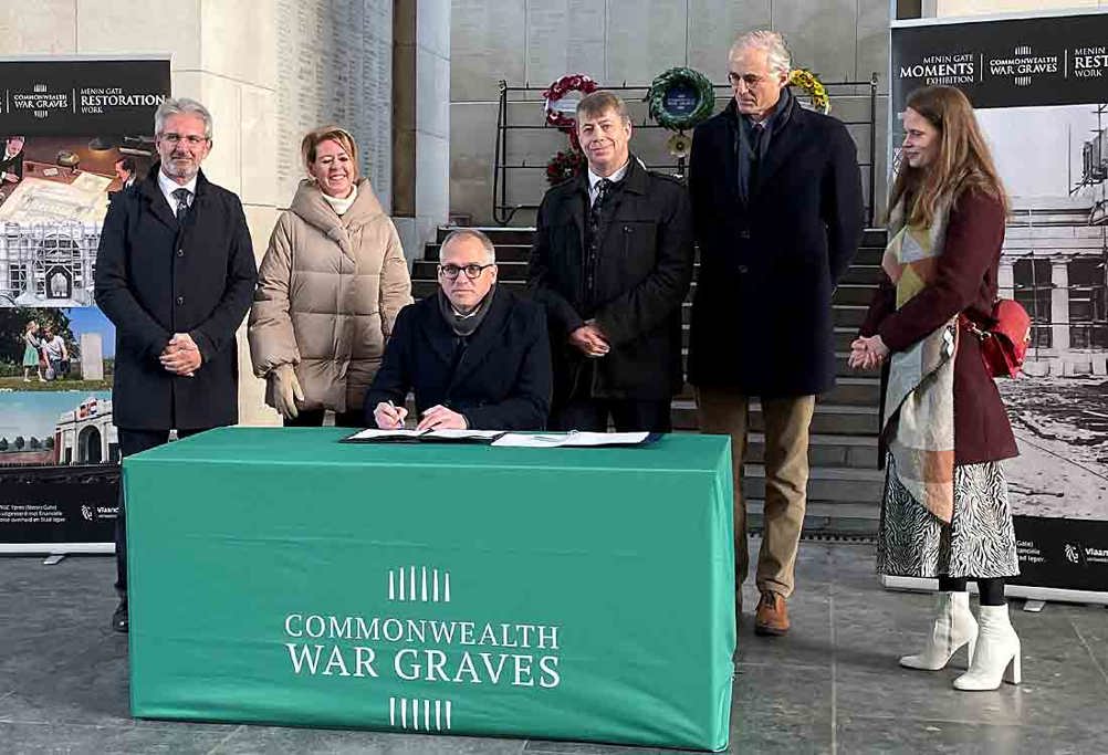 menin gate signing