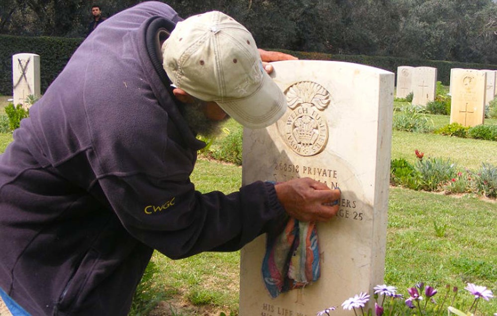 headstone cleaning