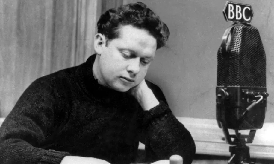 Black and white picture of Dylan Thomas