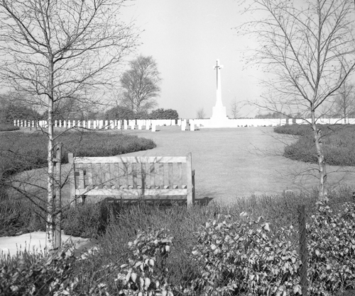 18558 001 cannock chase war cemetery staffs resize
